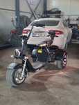 Trotineta electrica cu 3 roti
