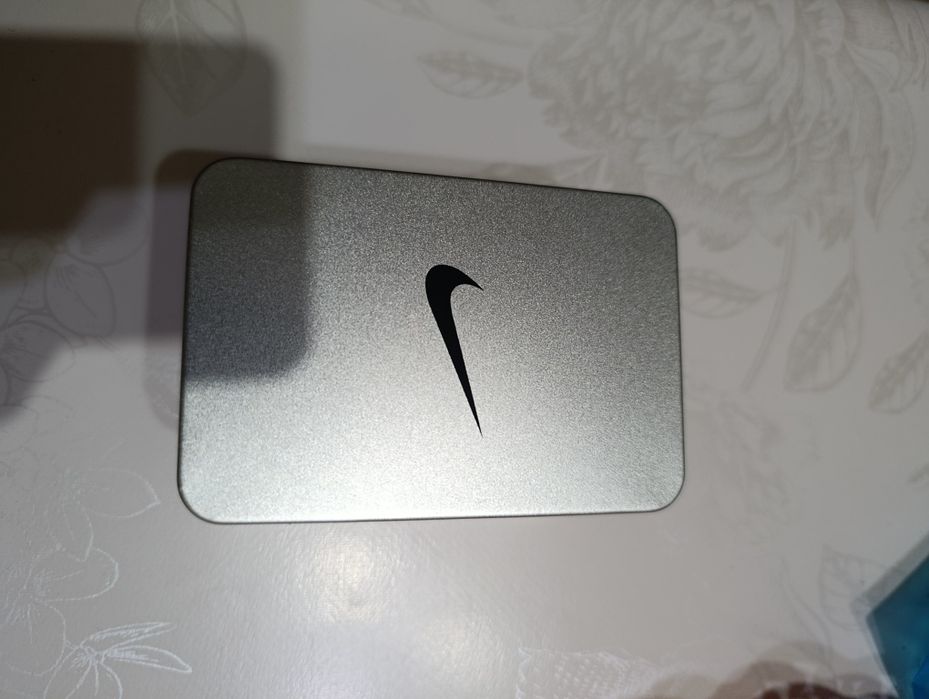 Современные, мужские часы