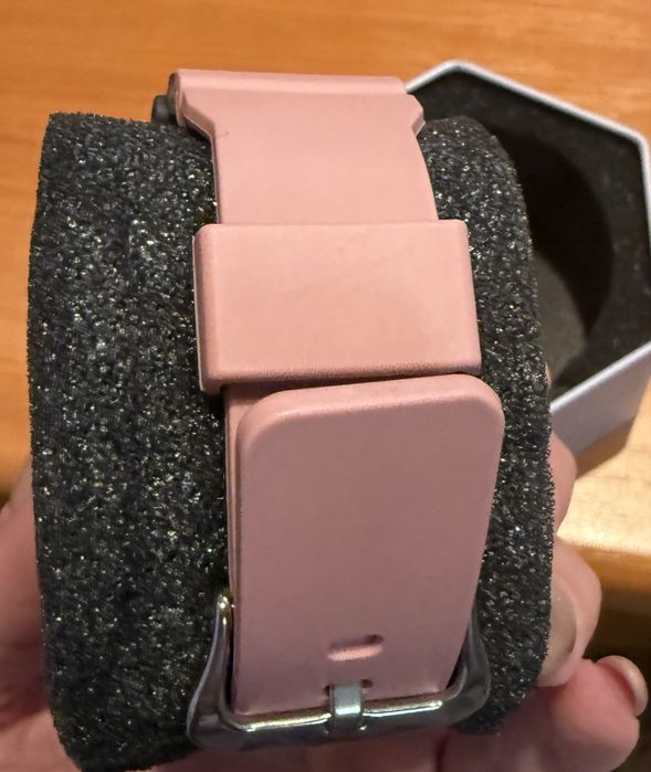 Чисто нов дамски часовник CASIO G-SHOCK GMA-S140-4AER