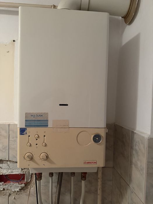 Centrala termica Ariston Microgenius