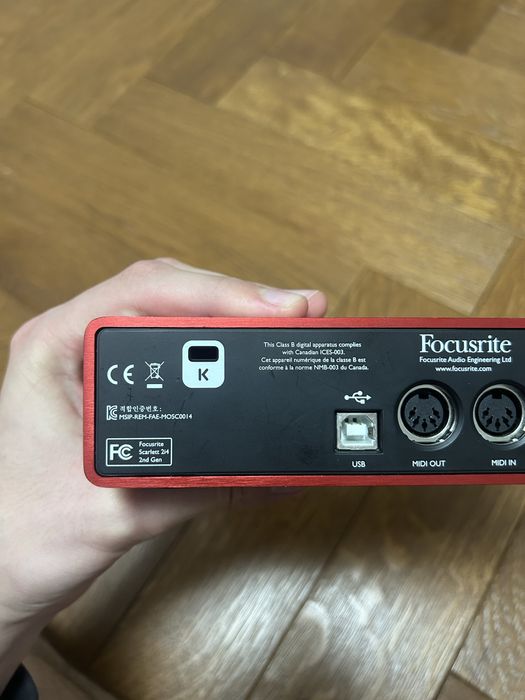 Scarlett Focusrite 2i4 2nd gen