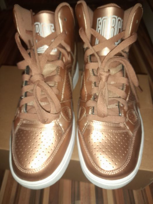 (38,5) NIKE SUN  of FORCE оригинални естествена кожа