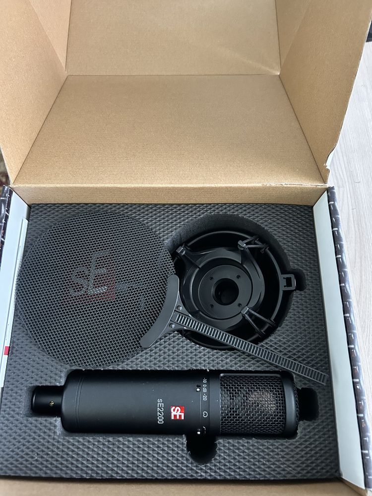 Микрофон SE Electronics sE2200 (конденсаторный микрофон)