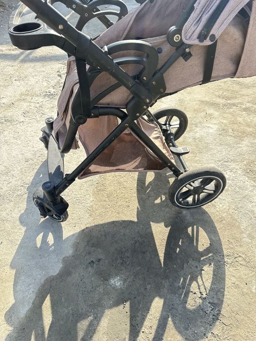 Коляска детская б/у прогулочная