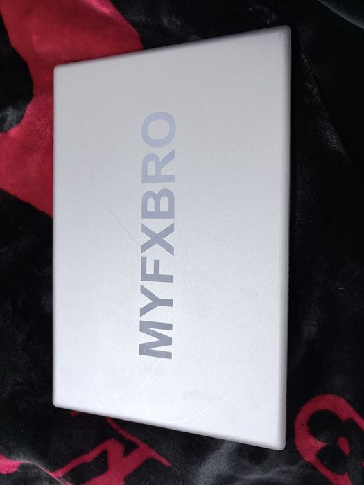 Ноутбук myfxbro noutbok