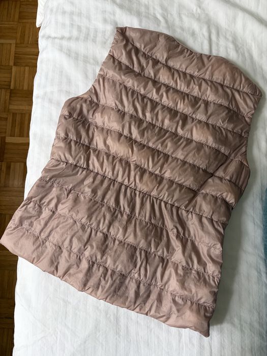 Uniqlo ultra light down vest in pink