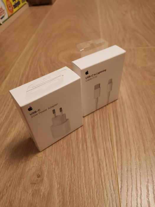 Încărcător și cablu originale iPhone noi