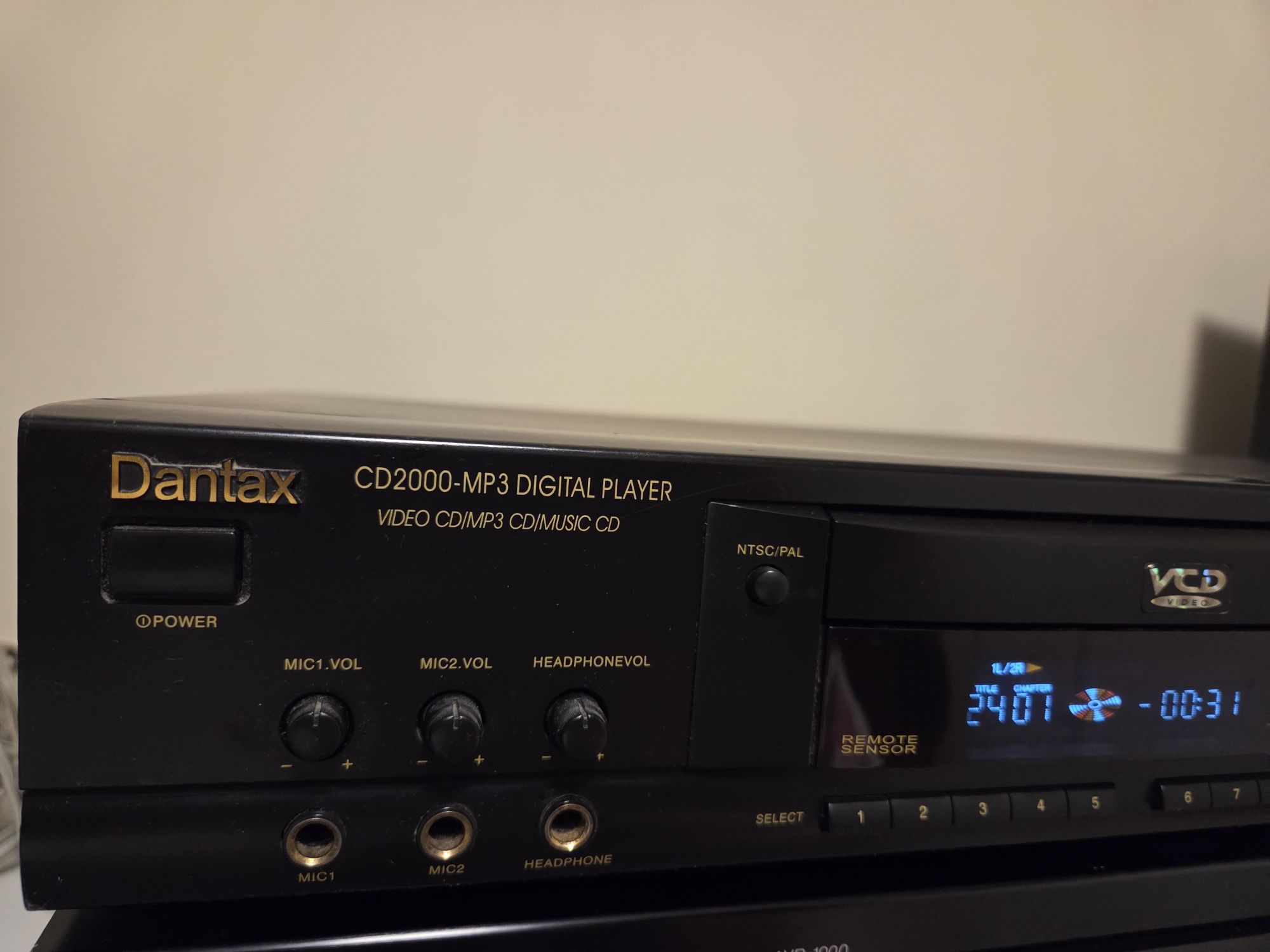 CD/MP3 плеър Dantax CD2000