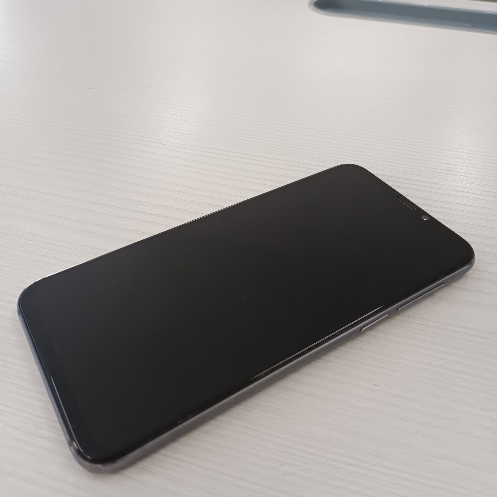 Срочно Meizu 8x 64/4 гб