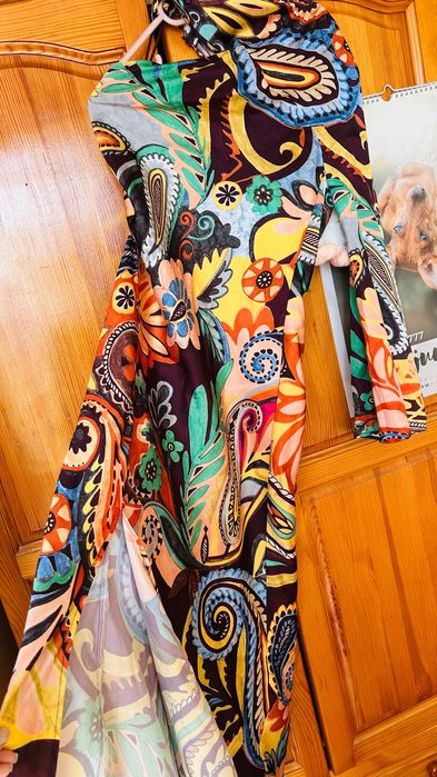 Елегантни рокли хс - м размер