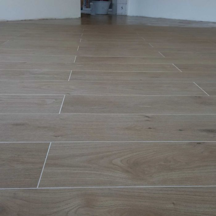 Кафел териш устаси