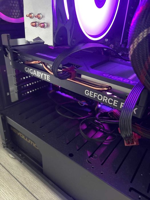 Vand sistem PC cu monitor 165Hz optional