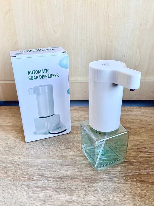 Dispenser,, dozator sapun lichid prin senzor