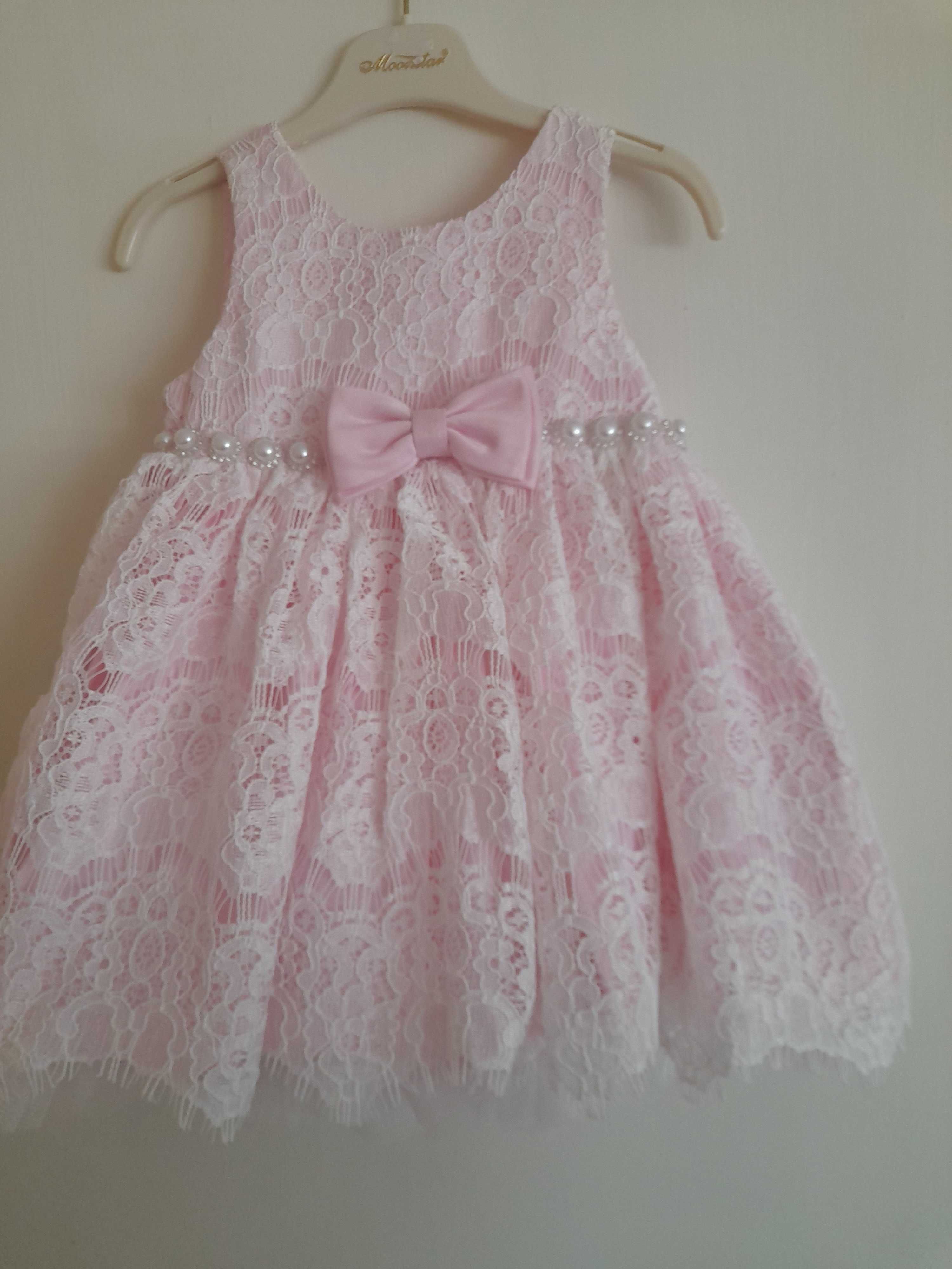 розова рокля Англия