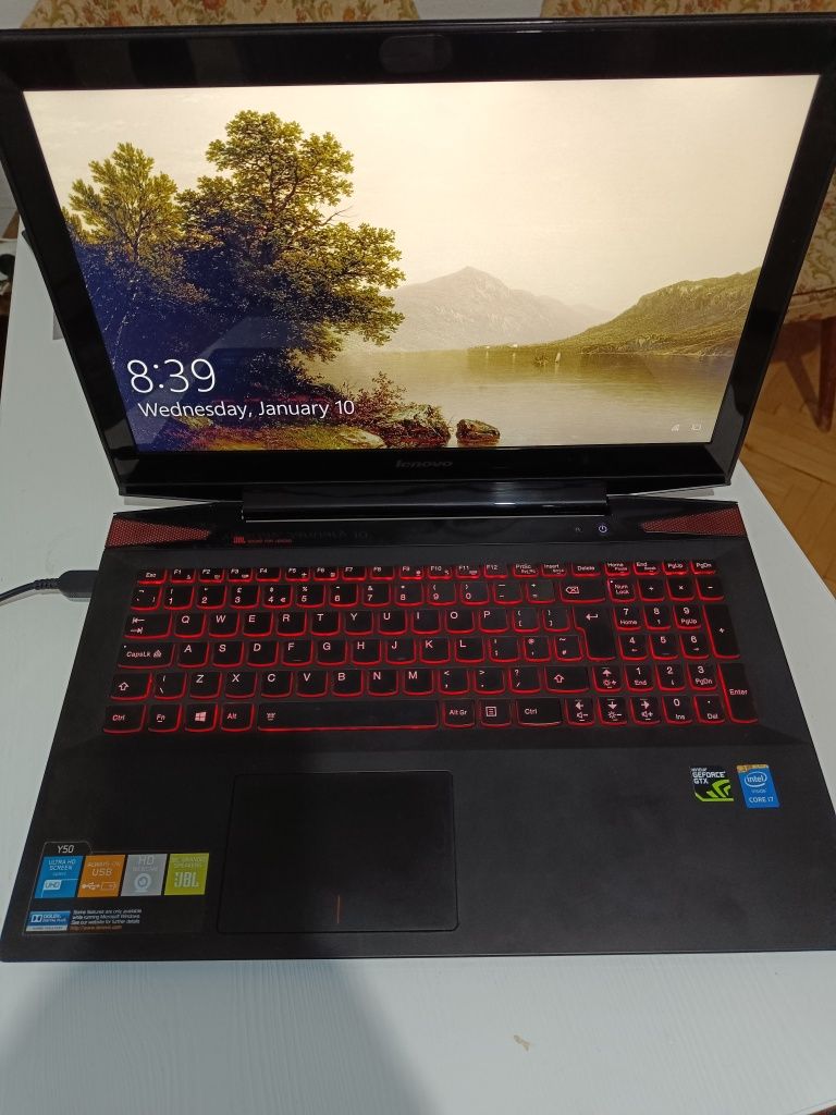 Vând Laptop gaming Lenovo y50-70!