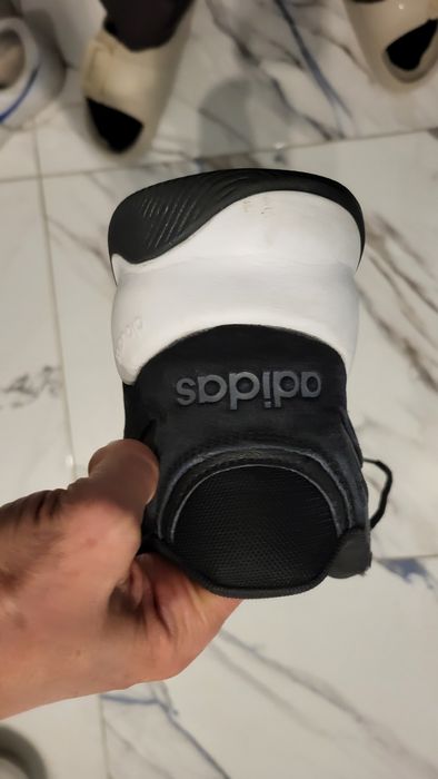 Зимни мъжки маратонки Адидас