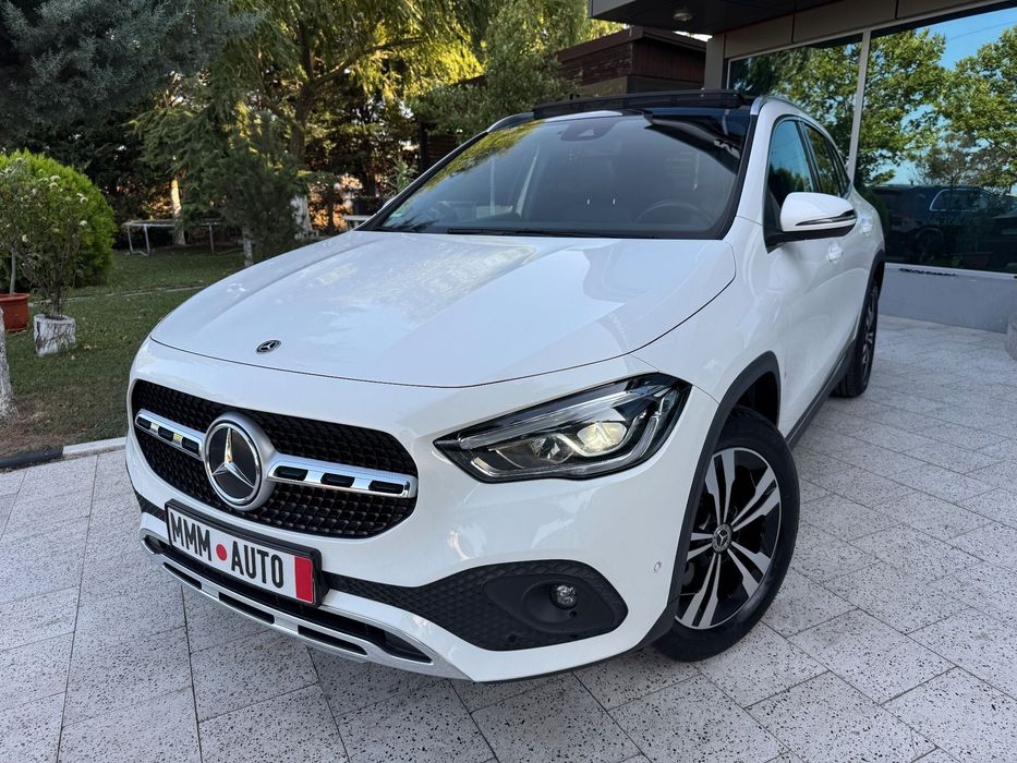Mercedes-Benz GLA GLA 200 Diesel,Panoramic,Piele,Navi,Distronic Plus,Roti iarna+jante