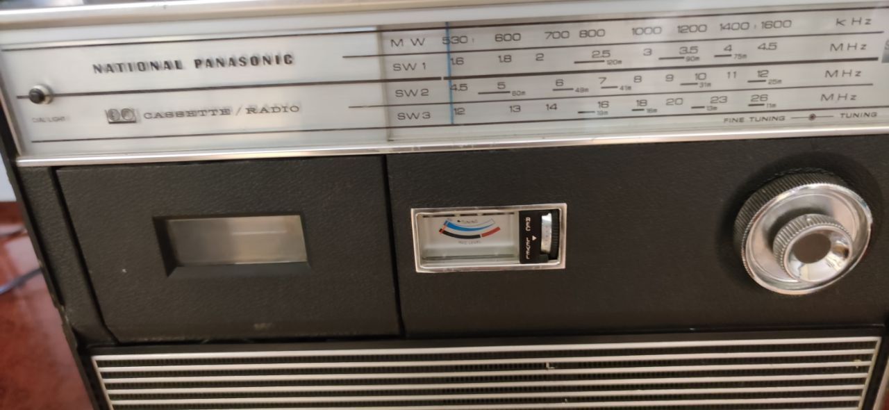 Продам кассетный радиоприемник National Panasonic Винтаж 1970-80 годов