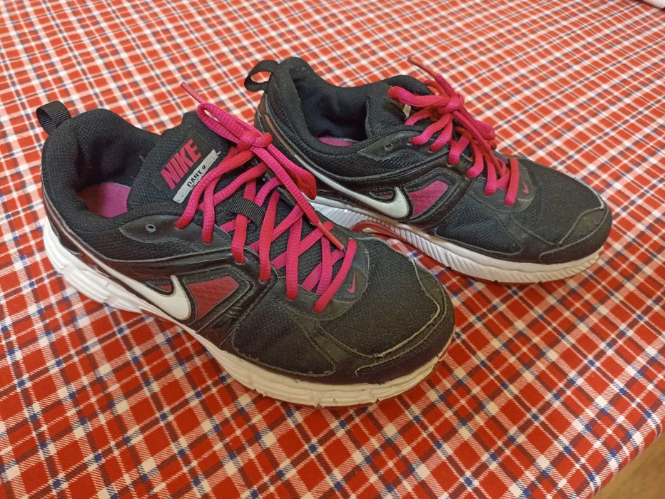 Кроссовки Nike женские оригинал б.у.