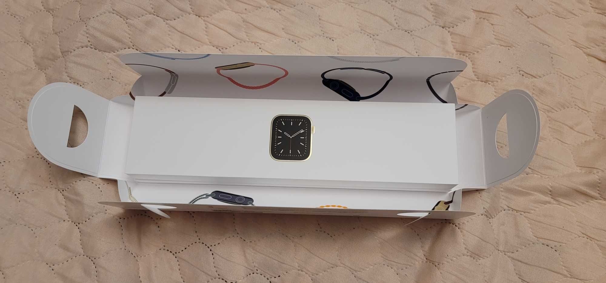 Apple Watch Series 6 44mm Stainless Gold