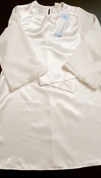 Vand rochita alba copii 5-6 ani