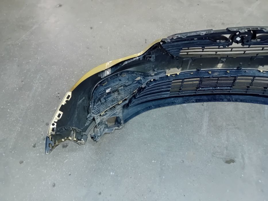 Bara fata Opel Grandland