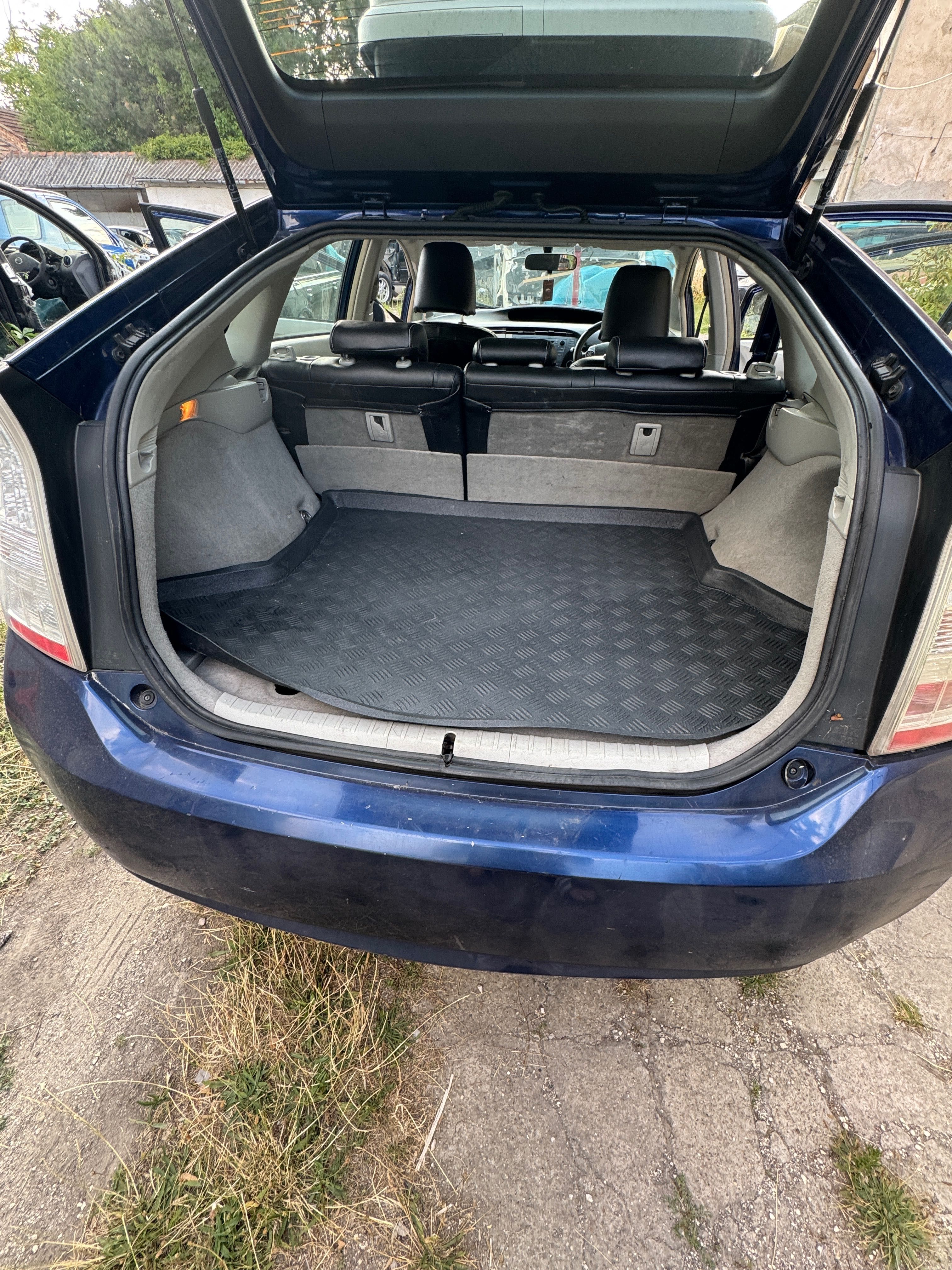 На части Toyota Prius hybrid Тойота Прус хибрид на части 1.8