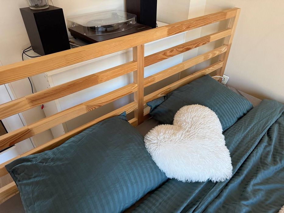 Дървено Легло IKEA 200х160см (с матрак или без)