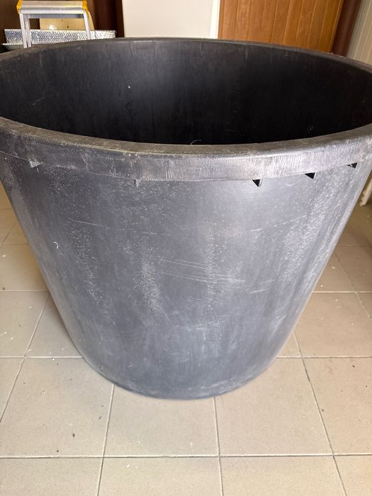 Vand cada vin 500 litri