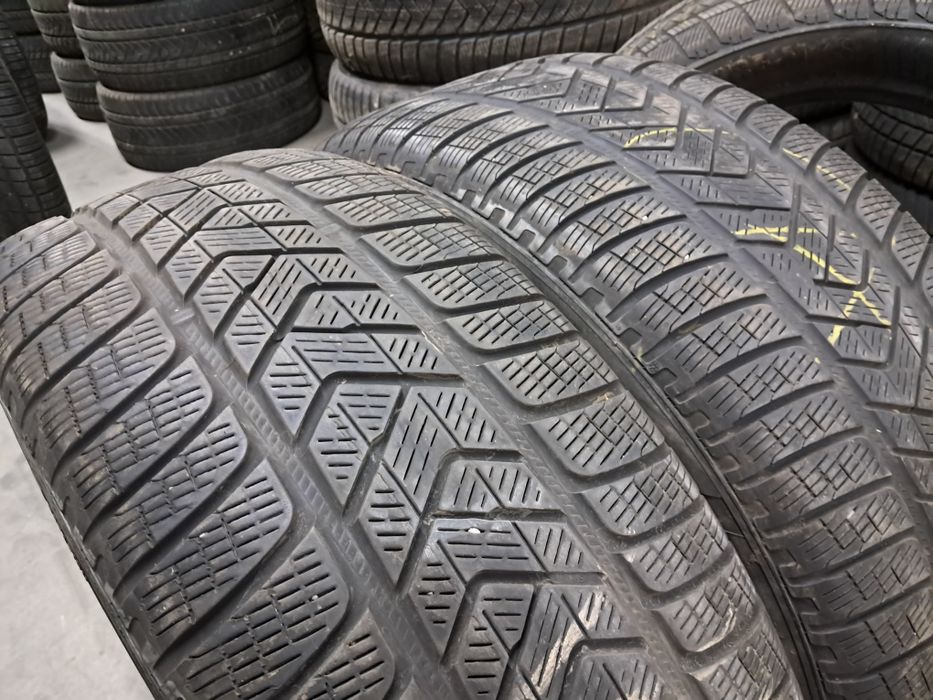 Anvelope second iarna 255 50 R20 Pirelli