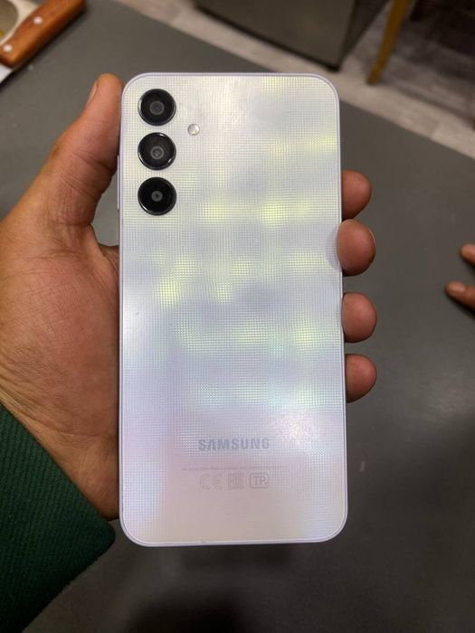 Samsung A25 5G holati ideal