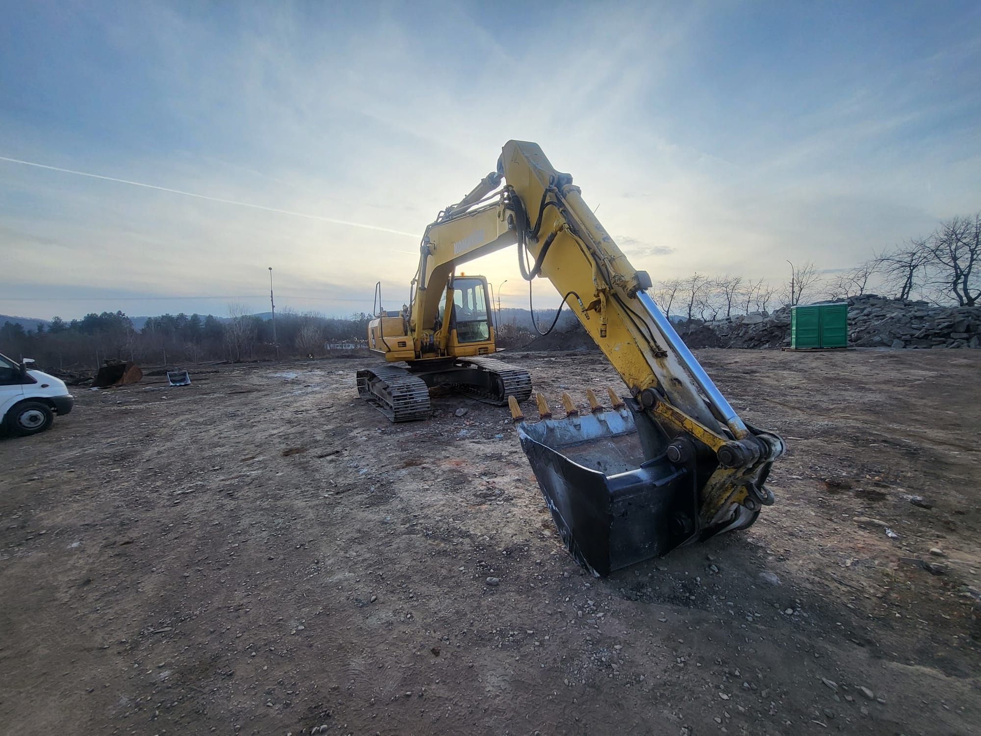 excavator komatsu pc210 lc