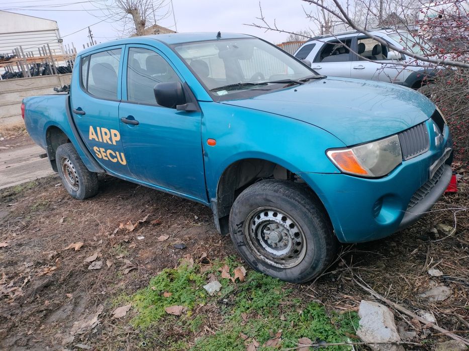Dezmembrari  Mitsubishi L 200 (KBT, KAT)  2004  > 0000 2.5 DI-D 4WD (