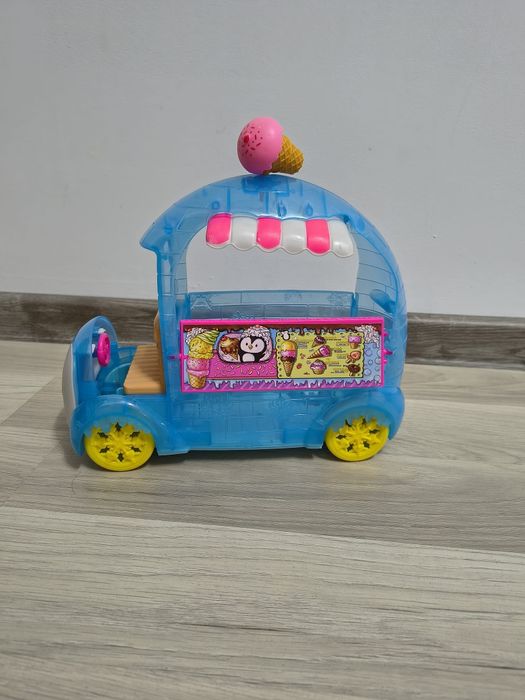Jucarie masina de inghetata