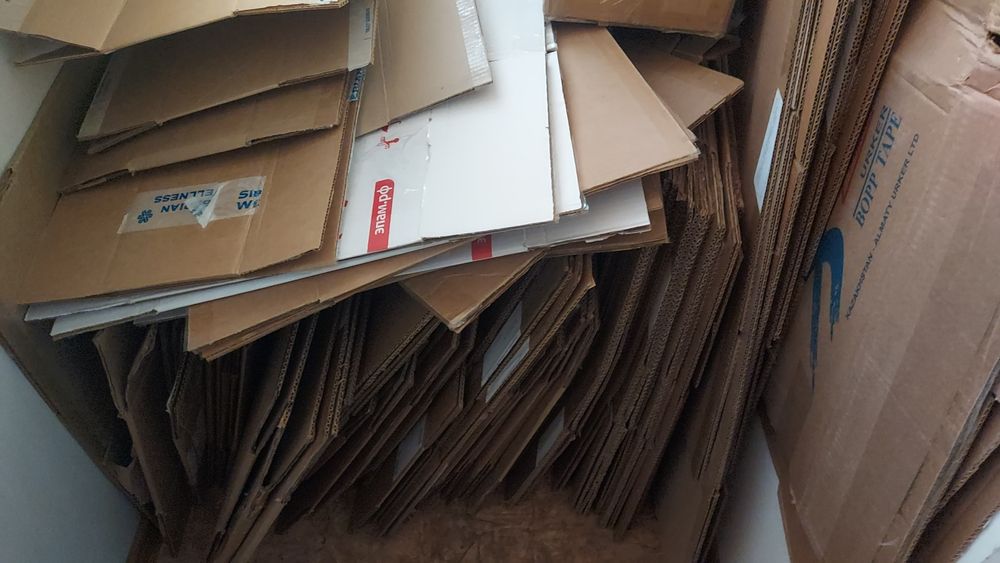 Отдам картонные коробки