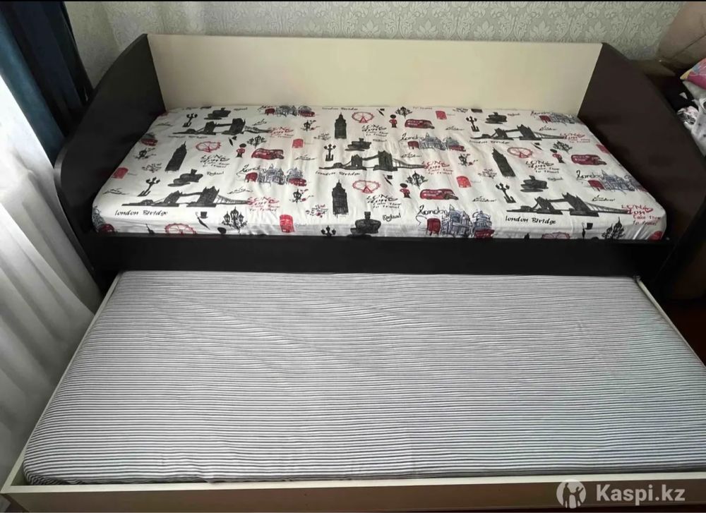 Кровать двухъярусная