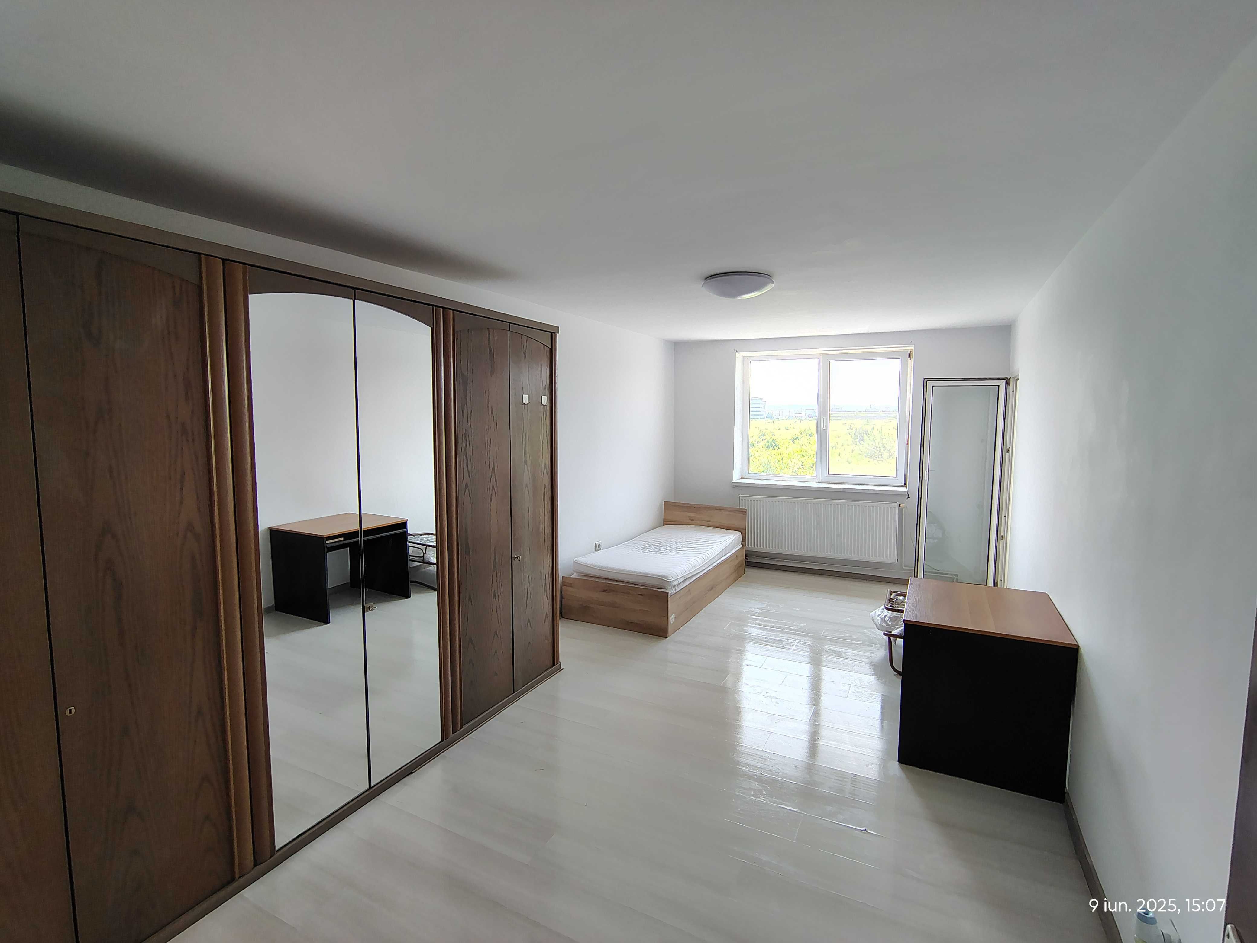 PF dau in chirie ap 3 camere decomandate 115 mp în zona Emerson