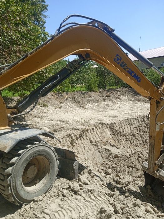 Курилиш ишларига малакали устолар