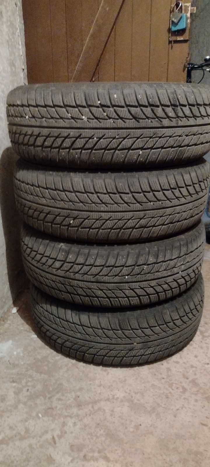 Зимни гуми 195/60R15