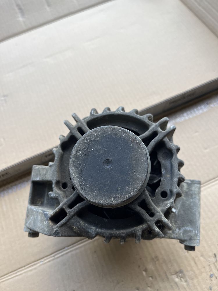 Alternator Opel Corsa 70A 14V COD: 13256933