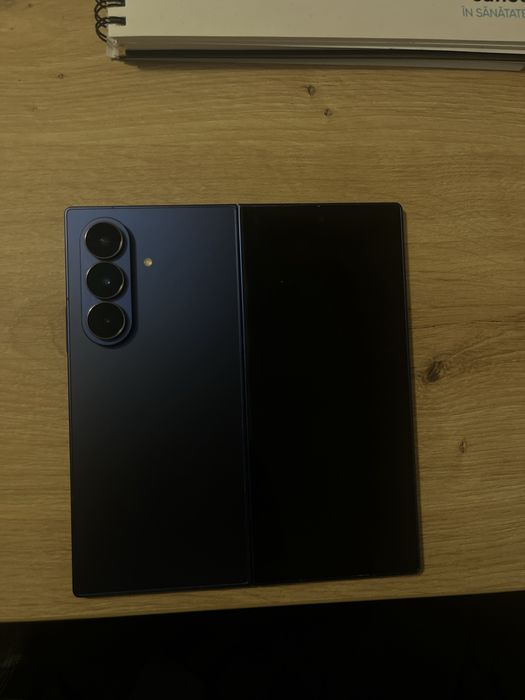 Vand Galaxy Z Fold7 Utilizat de cateva ori, Stare Excelenta