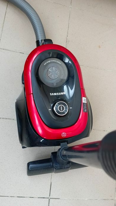 Пылесос Samsung 1800w