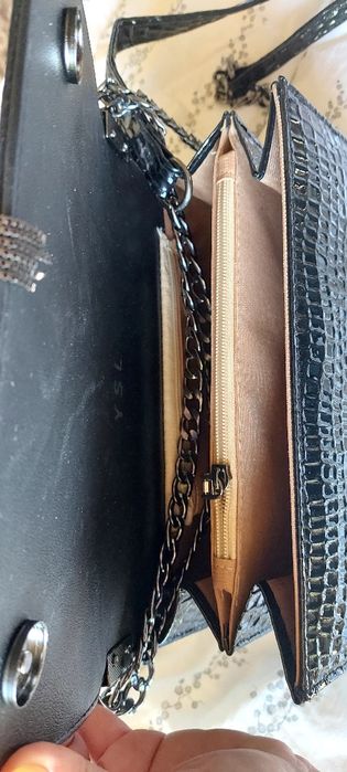 Geanta neagra piele lacuita