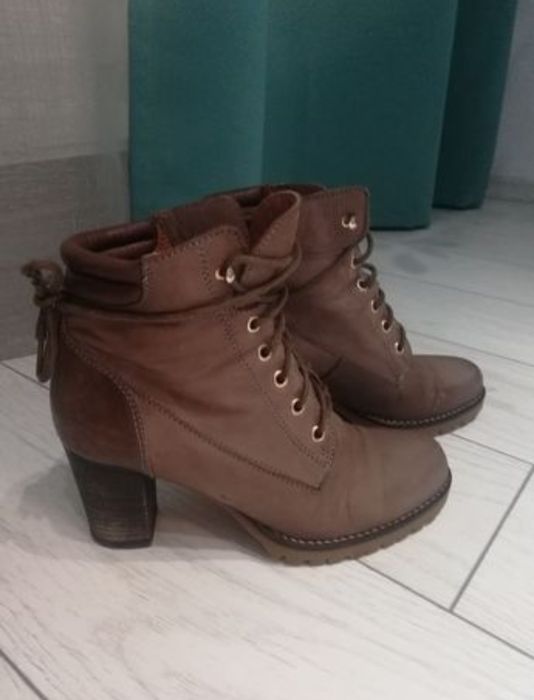 Botine toc gros din piele