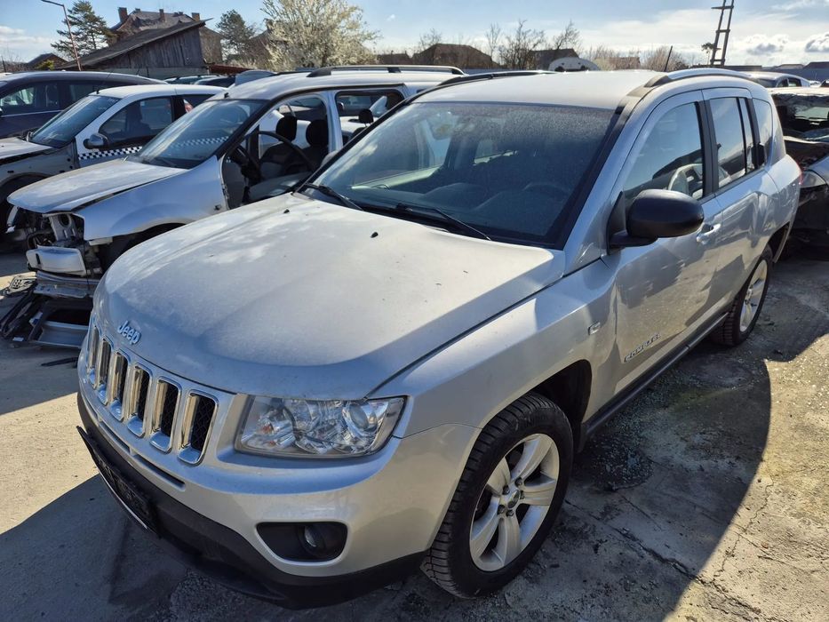 Dezmembram Jeep Compass 4x4, an 2011, 2.2 CDI Euro 5, cutie manuala