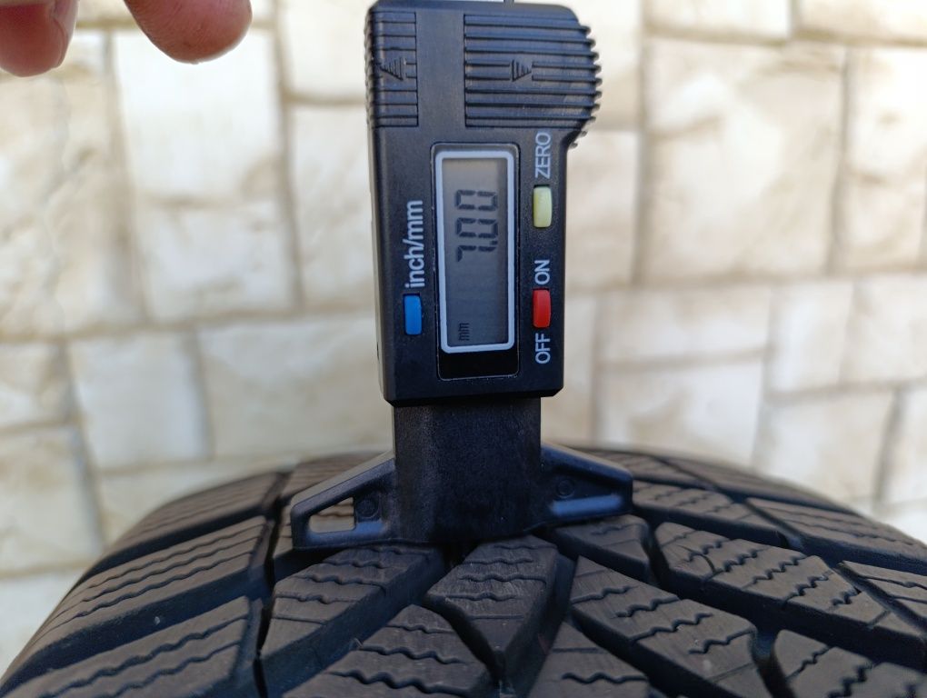 Гуми Semperit 215/70/16 speed grip 5