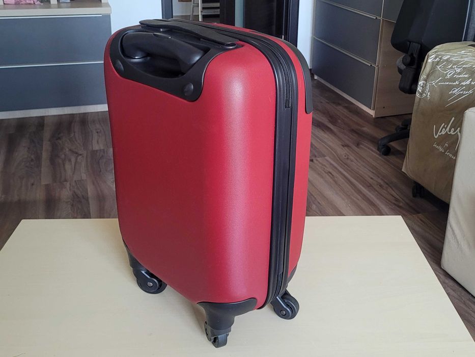 Trolere carcasă dură, 4 roti