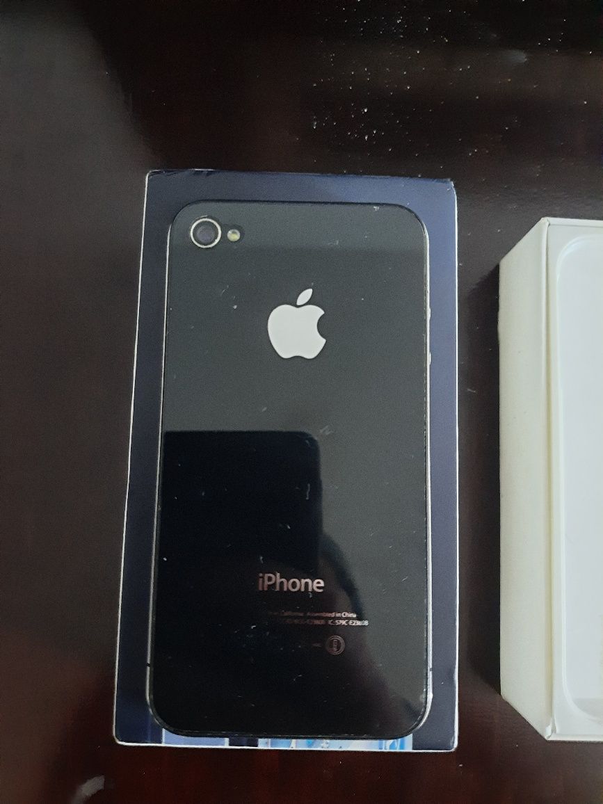 iPhone 4 16 gb, defect, bootează.