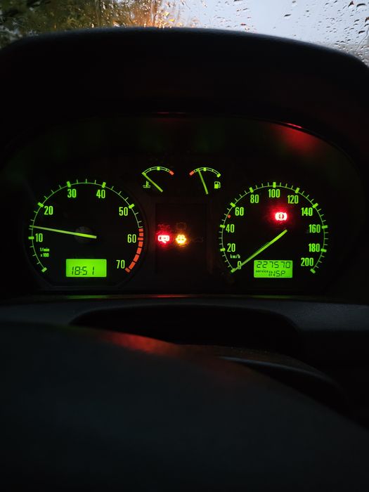 Škoda Fabia 1.4 16V Elegance 2001 – AC funcțional, 4 geamuri electrice