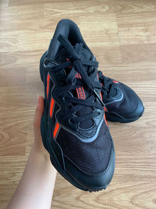 Adidas ozweego noi